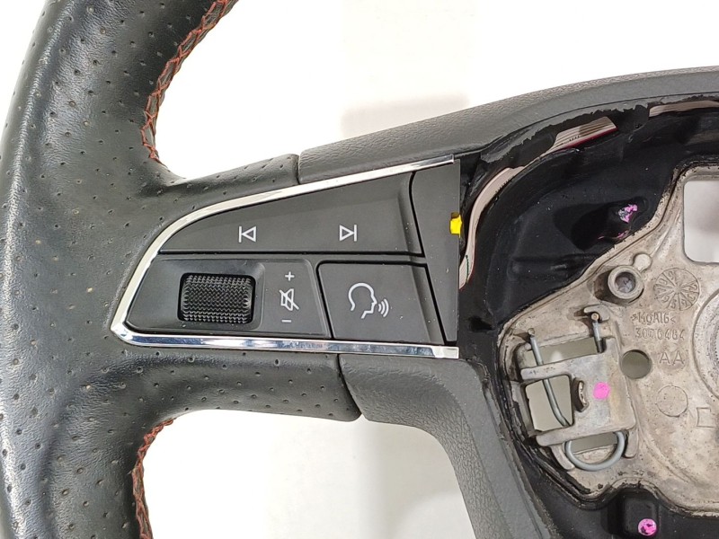 Recambio de volante para seat leon st (5f8) x-perience titan desert 4drive referencia OEM IAM 575419091H  