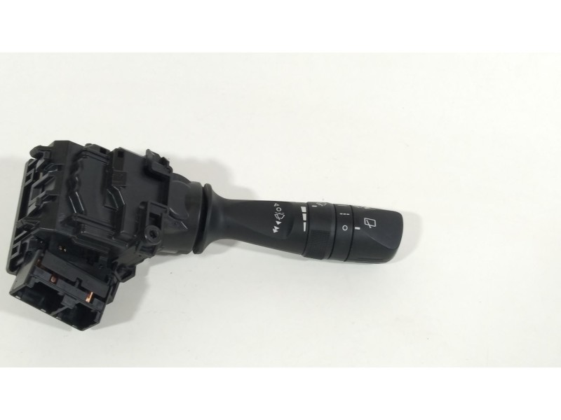 Recambio de mando limpia para toyota auris (_e18_) 1.4 d-4d (nde180_) referencia OEM IAM 8465202540  02540