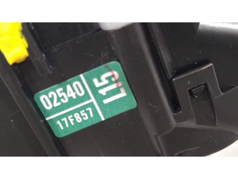 Recambio de mando limpia para toyota auris (_e18_) 1.4 d-4d (nde180_) referencia OEM IAM 8465202540  02540