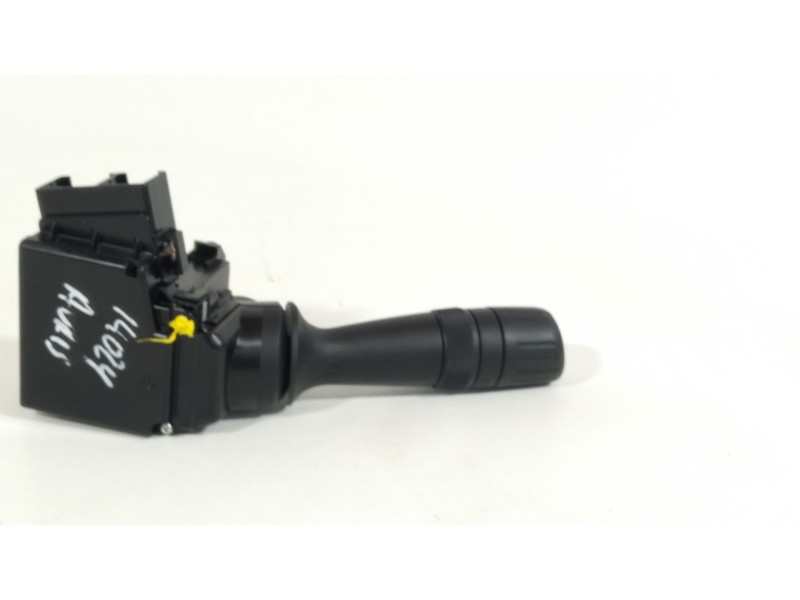 Recambio de mando limpia para toyota auris (_e18_) 1.4 d-4d (nde180_) referencia OEM IAM 8465202540  02540