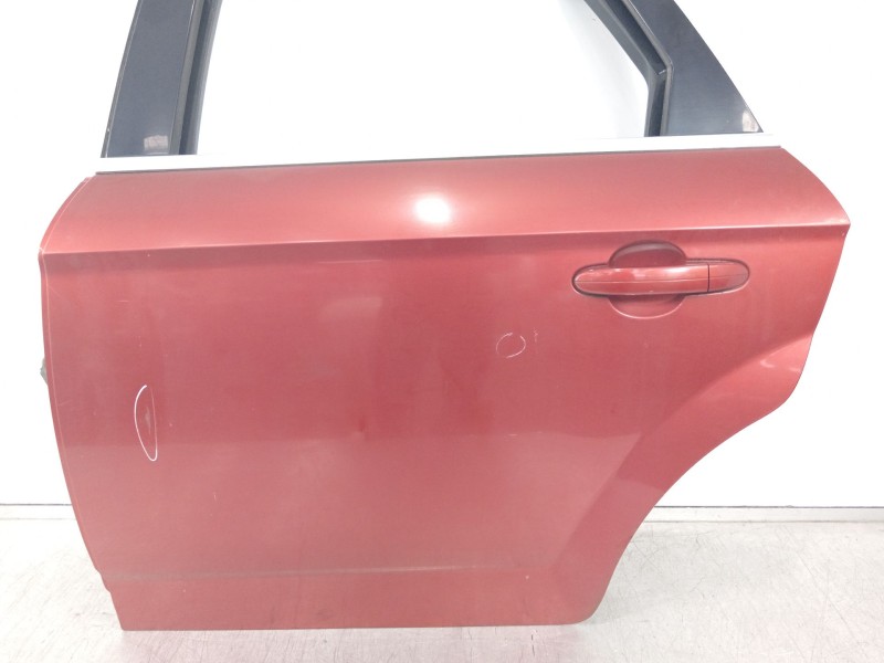 Recambio de puerta trasera izquierda para ford mondeo ber. (ca2) ghia referencia OEM IAM   