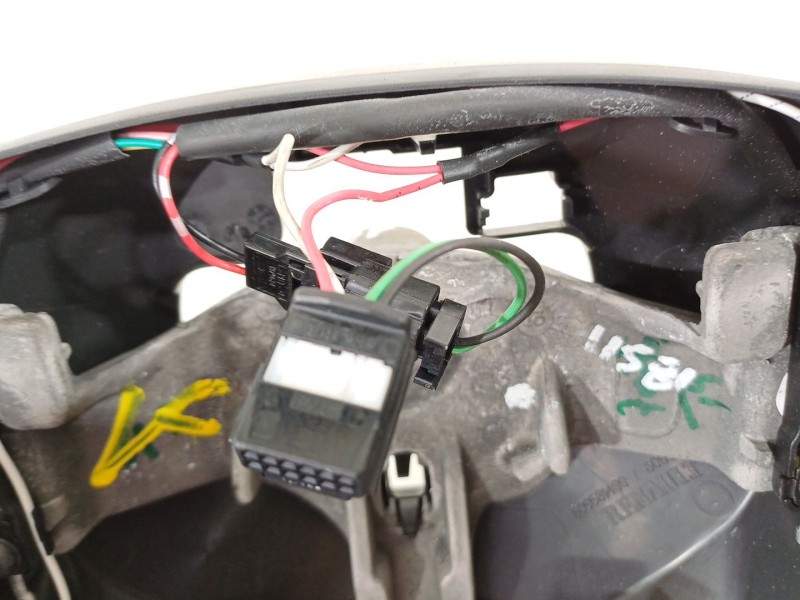 Recambio de volante para renault megane iii berlina 5 p dynamique referencia OEM IAM 609581499  