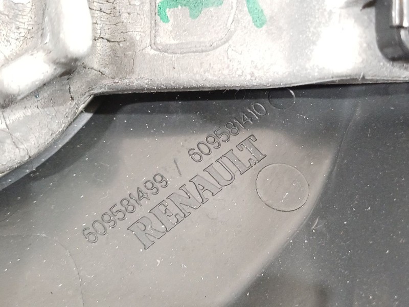 Recambio de volante para renault megane iii berlina 5 p dynamique referencia OEM IAM 609581499  