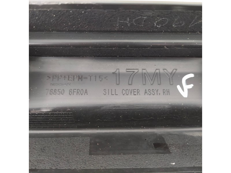Recambio de faldon lateral para nissan x-trail (t32) connect referencia OEM IAM 768506FR0A  