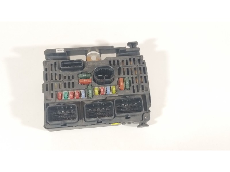 Recambio de caja reles / fusibles para peugeot 407 st sport referencia OEM IAM 9658539280  