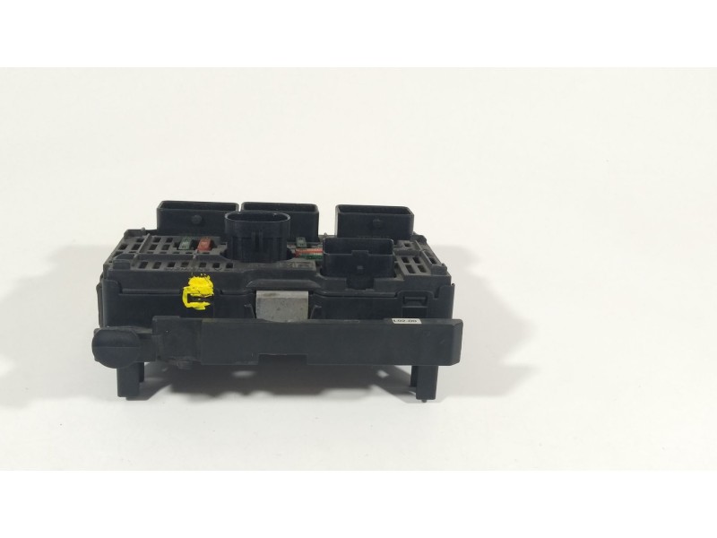 Recambio de caja reles / fusibles para peugeot 407 st sport referencia OEM IAM 9658539280  