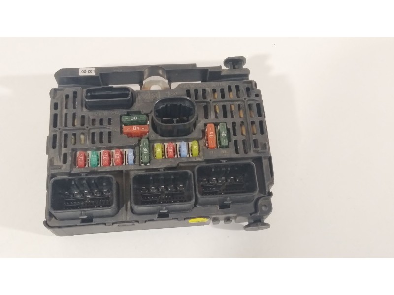 Recambio de caja reles / fusibles para peugeot 407 st sport referencia OEM IAM 9658539280  