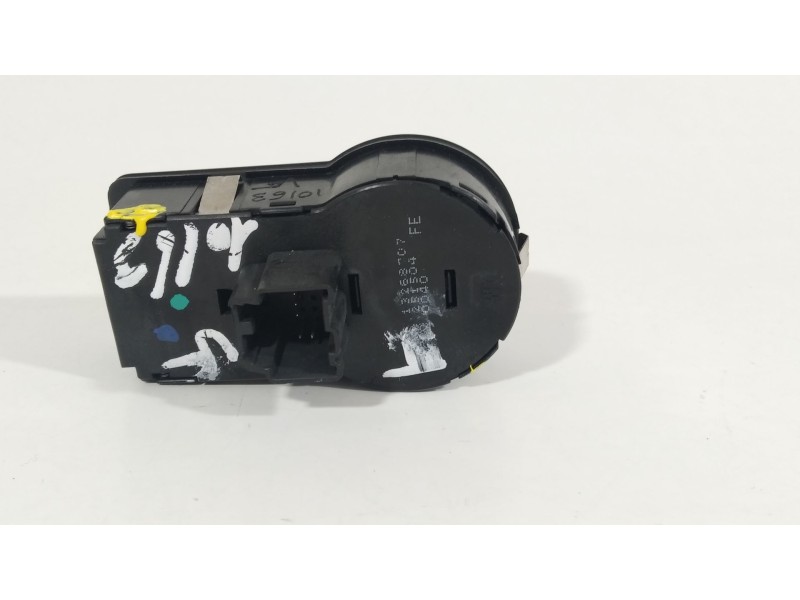 Recambio de mando luces para opel insignia sports tourer 2.0 16v cdti referencia OEM IAM 13268707  