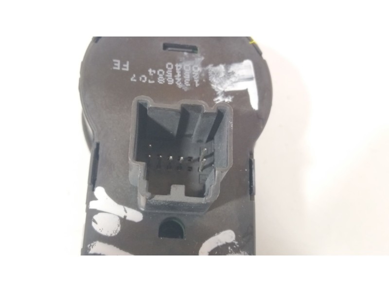 Recambio de mando luces para opel insignia sports tourer 2.0 16v cdti referencia OEM IAM 13268707  