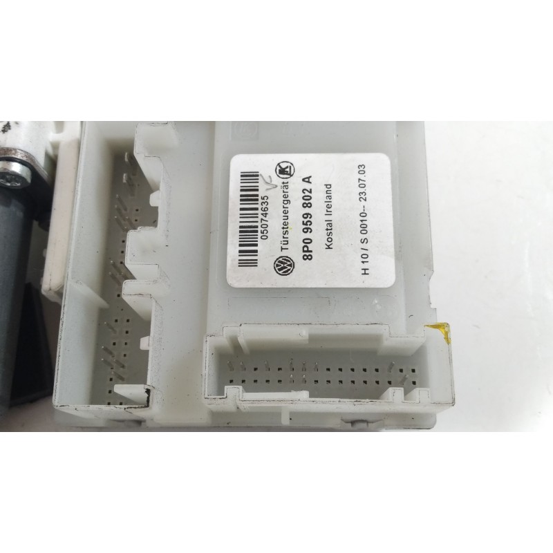 Recambio de motor elevalunas delantero derecho para audi a3 (8p) 1.9 tdi ambiente referencia OEM IAM 8P0959802A  