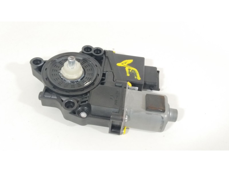Recambio de motor elevalunas delantero izquierdo para kia ceed (cd) 1.0 t-gdi referencia OEM IAM 82450A2010  