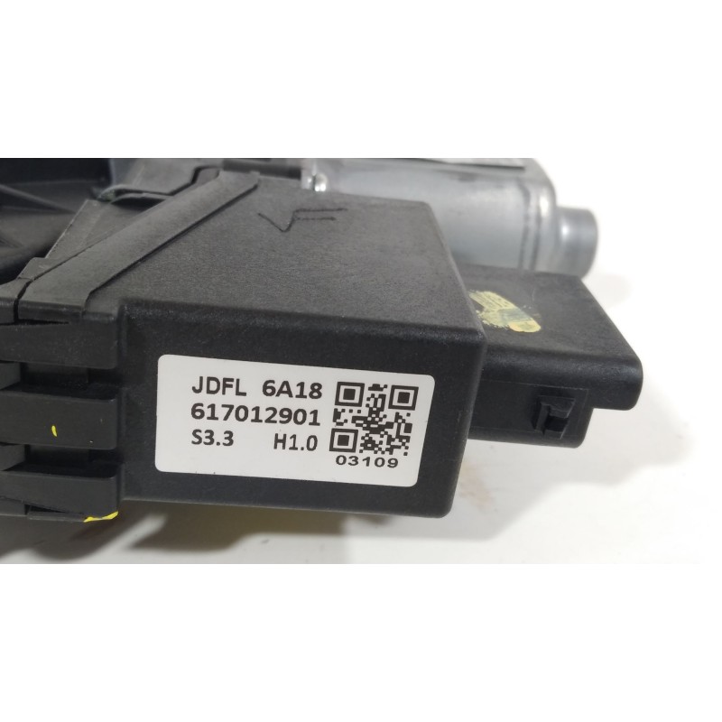 Recambio de motor elevalunas delantero izquierdo para kia ceed (cd) 1.0 t-gdi referencia OEM IAM 82450A2010  