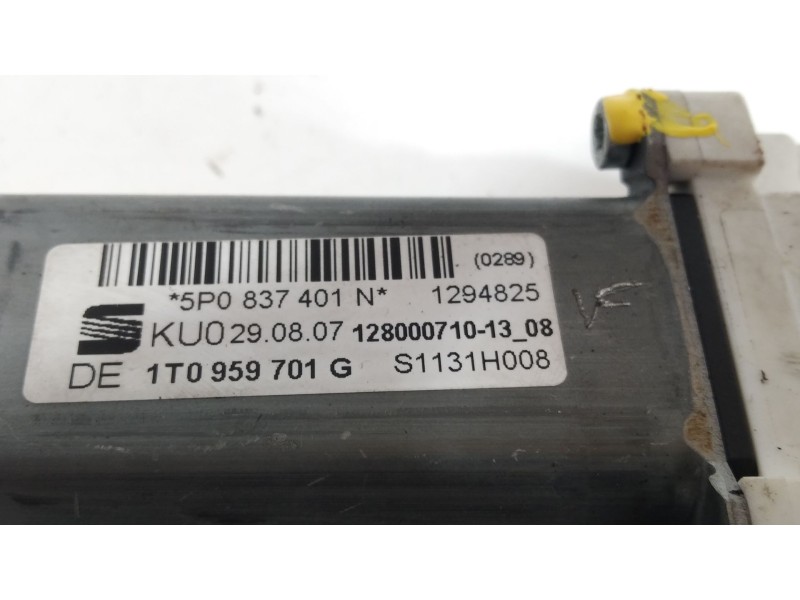 Recambio de motor elevalunas delantero izquierdo para seat altea xl (5p5) family referencia OEM IAM 5P0837401N 1K0959793M 1T0959