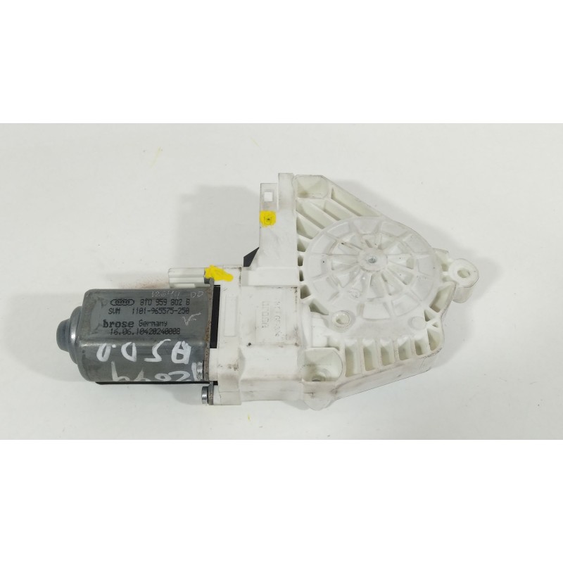 Recambio de motor elevalunas delantero derecho para audi a5 coupe (8t) 2.0 tdi referencia OEM IAM 8T0959802B  