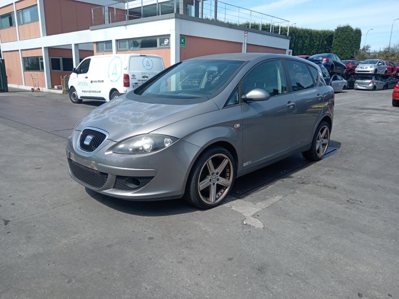 seat toledo iii (5p2) del año 2004