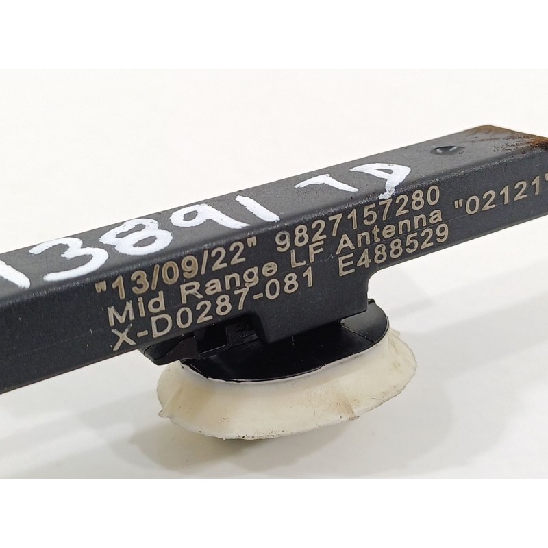 Recambio de antena para peugeot 208 ii (ub_, up_, uw_, uj_) 1.2 puretech 100 referencia OEM IAM 9827157280  