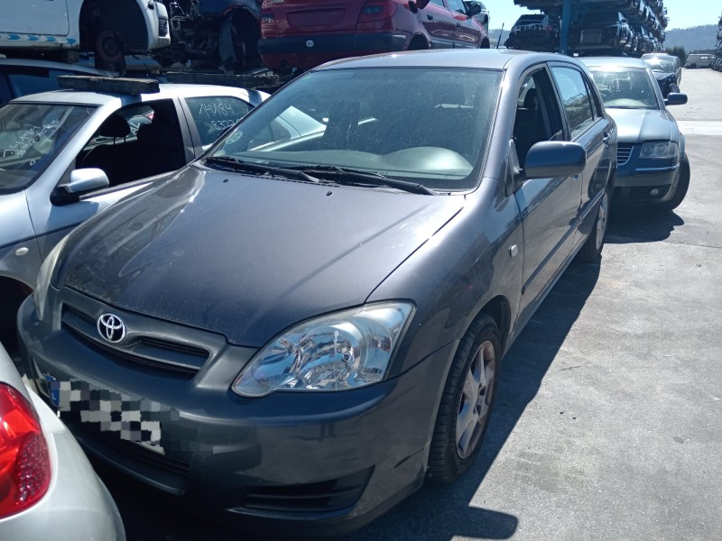 toyota corolla sedán (_e12_) del año 2006