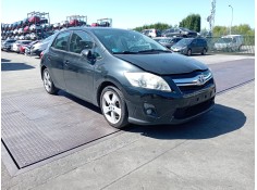 toyota auris (_e15_) del año 2010 2