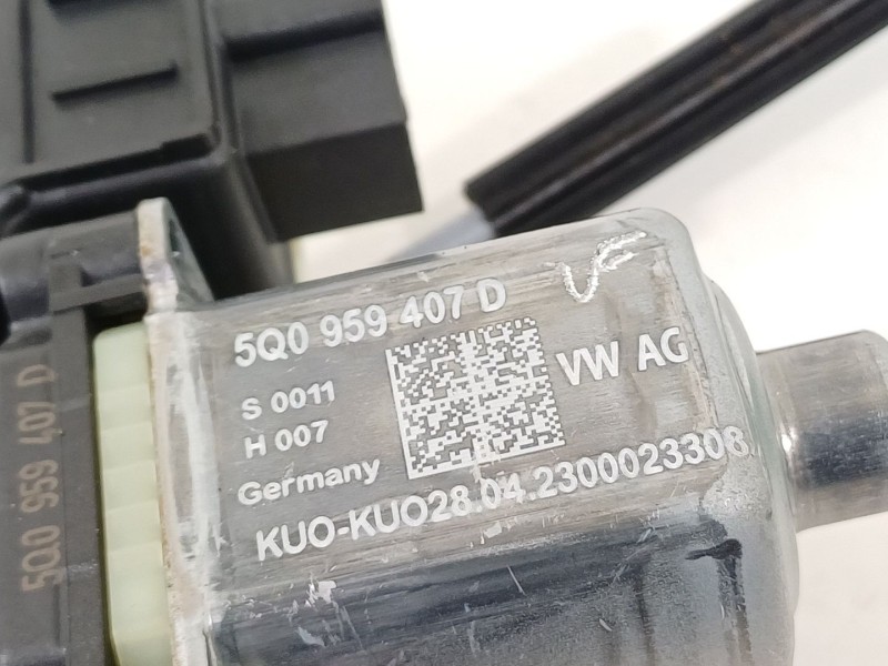 Recambio de elevalunas trasero izquierdo para cupra leon (kl1, ku1, kug) 1.5 etsi referencia OEM IAM 5FA839461A  5Q0959407D