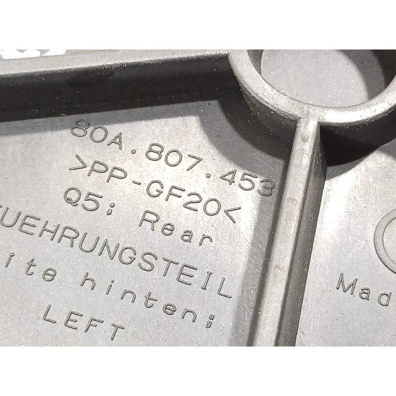 Recambio de soporte paragolpes trasero para audi q5 (fyb, fyg) 35 tdi quattro referencia OEM IAM 80A807453  80A807454