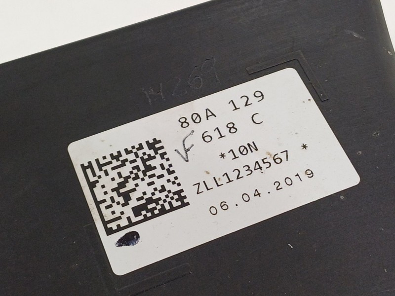 Recambio de molduras delanteras para audi q5 (fyb, fyg) 35 tdi quattro referencia OEM IAM 80A129618C  