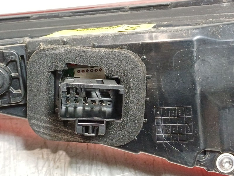 Recambio de piloto trasero central para cupra leon (kl1, ku1, kug) 1.5 etsi referencia OEM IAM 5FA945307K  