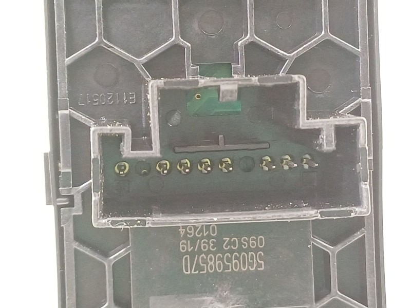 Recambio de mando elevalunas delantero izquierdo para skoda scala (nw1) 1.6 tdi referencia OEM IAM 5G0959857D  