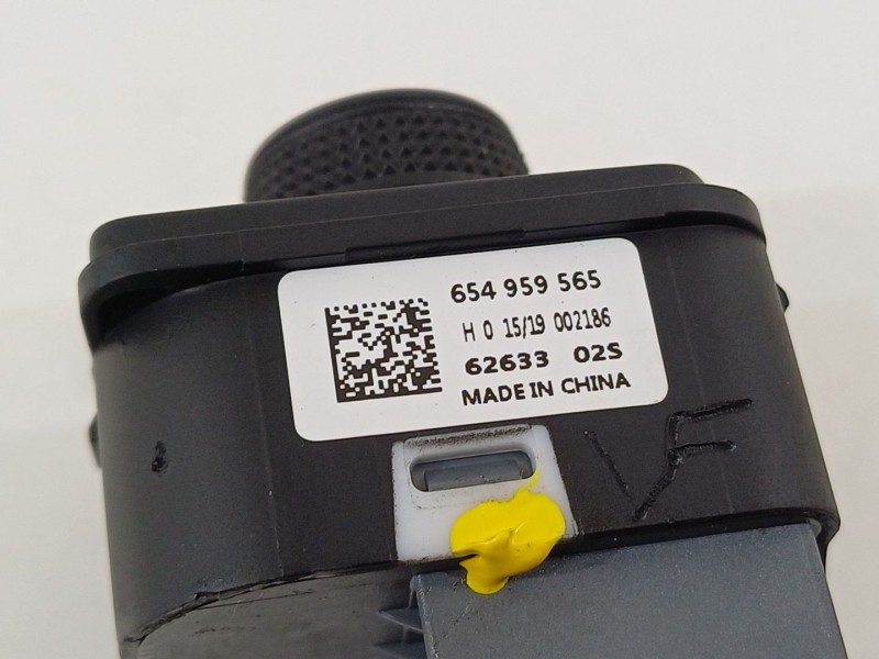 Recambio de mando retrovisor para skoda scala (nw1) 1.6 tdi referencia OEM IAM 654959565  