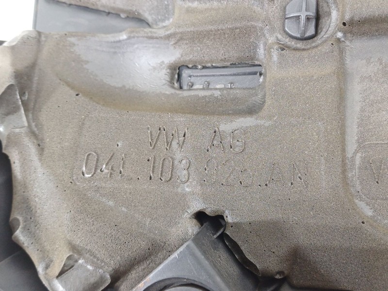 Recambio de tapa motor para skoda scala (nw1) 1.6 tdi referencia OEM IAM 04L103925AN  