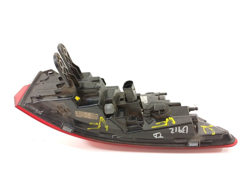 Recambio de piloto trasero derecho para skoda scala (nw1) 1.6 tdi referencia OEM IAM 657945208  