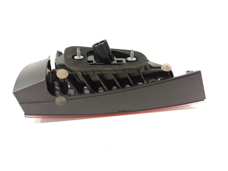 Recambio de piloto trasero derecho en porton para skoda scala (nw1) 1.6 tdi referencia OEM IAM 657945308A  