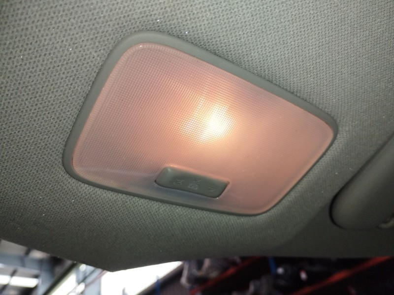 Recambio de luz interior para kia picanto iii (ja) 1.0 lpg referencia OEM IAM 92501Y100  928501Y100BU5