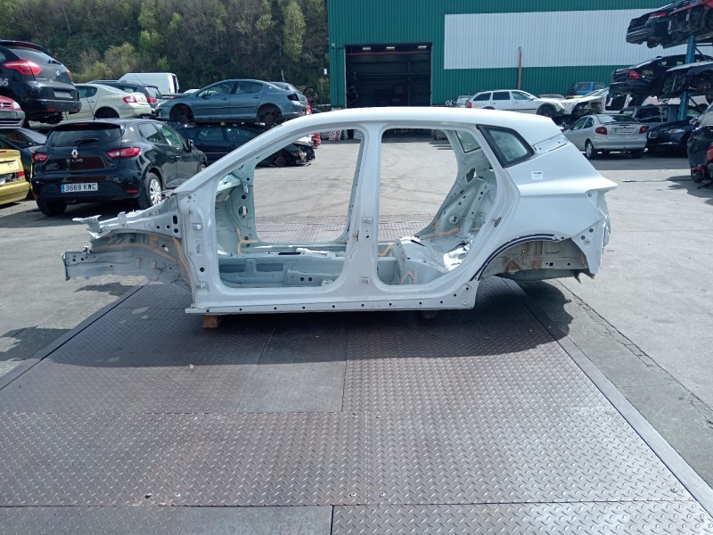 Recambio de carroceria completa para seat arona (kj7, kjp) 1.0 tsi referencia OEM IAM ARONA  