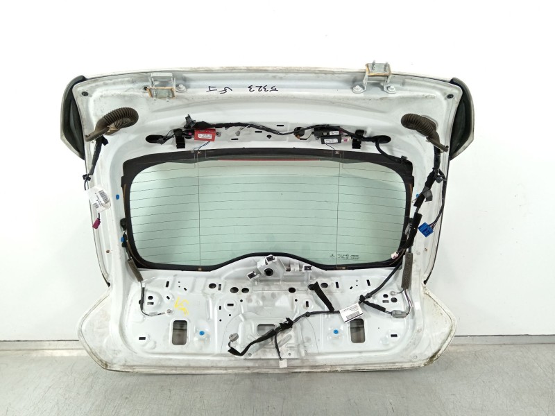 Recambio de porton trasero para volvo v40 cross country plus referencia OEM IAM   