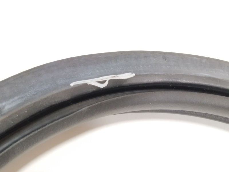 Recambio de gomas contorno puerta para audi q5 (fyb, fyg) 35 tdi quattro referencia OEM IAM 80A833721D  