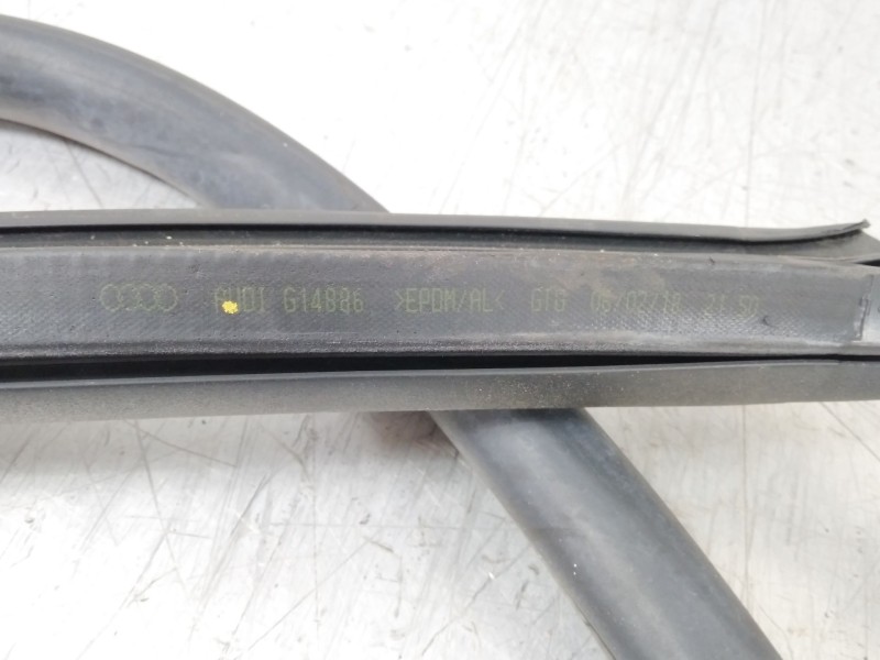 Recambio de gomas contorno puerta para audi a5 sportback (f5a) advanced quattro referencia OEM IAM 8W8833707  