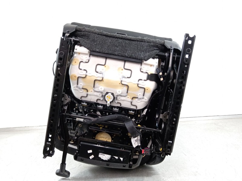 Recambio de asiento delantero derecho para skoda scala (nw1) 1.6 tdi referencia OEM IAM 5WA881106D  