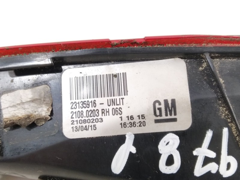 Recambio de piloto trasero derecho en porton para opel insignia berlina excellence referencia OEM IAM 23135916  21080203