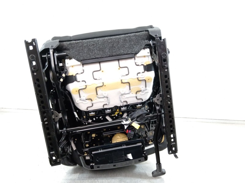 Recambio de asiento delantero izquierdo para skoda scala (nw1) 1.6 tdi referencia OEM IAM 5WA881105D  