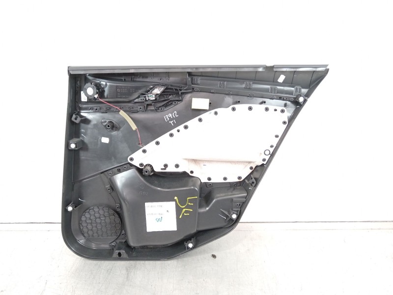 Recambio de guarnecido puerta trasera izquierda para skoda scala (nw1) 1.6 tdi referencia OEM IAM 654867023  