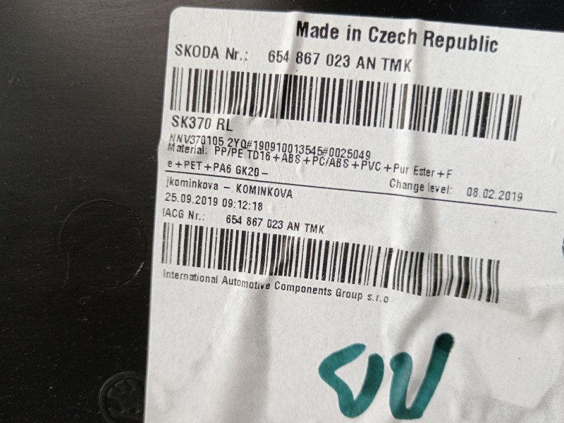 Recambio de guarnecido puerta trasera izquierda para skoda scala (nw1) 1.6 tdi referencia OEM IAM 654867023  