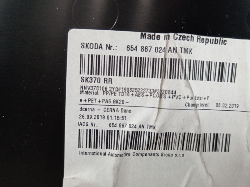 Recambio de guarnecido puerta trasera derecha para skoda scala (nw1) 1.6 tdi referencia OEM IAM 654867024  