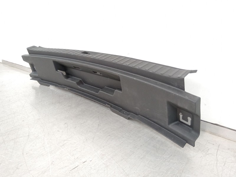 Recambio de moldura para skoda scala (nw1) 1.6 tdi referencia OEM IAM 657863459  