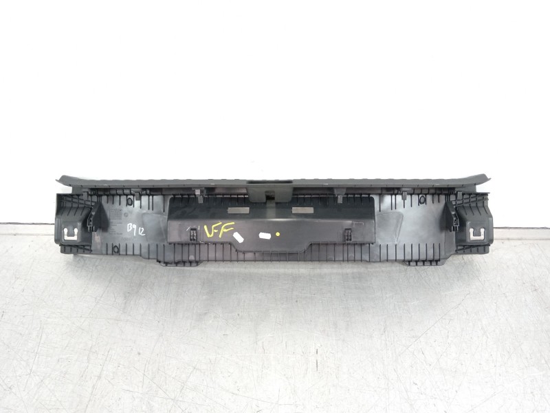 Recambio de moldura para skoda scala (nw1) 1.6 tdi referencia OEM IAM 657863459  