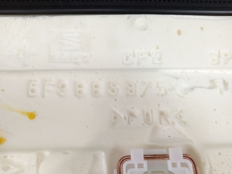 Recambio de asientos traseros para seat arona (kj7, kjp) 1.0 tsi referencia OEM IAM 6F9885375  