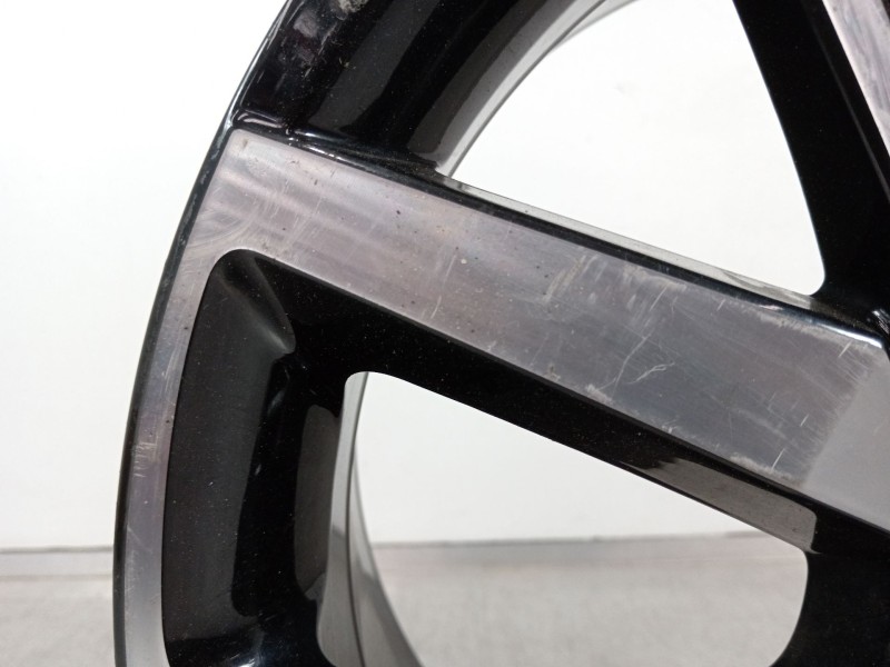 Recambio de llanta para seat arona fr referencia OEM IAM 6F9071498A  