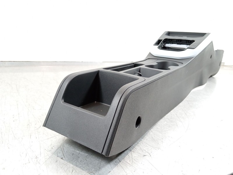 Recambio de consola central para seat arona (kj7, kjp) 1.0 tsi referencia OEM IAM 6F1863243A  