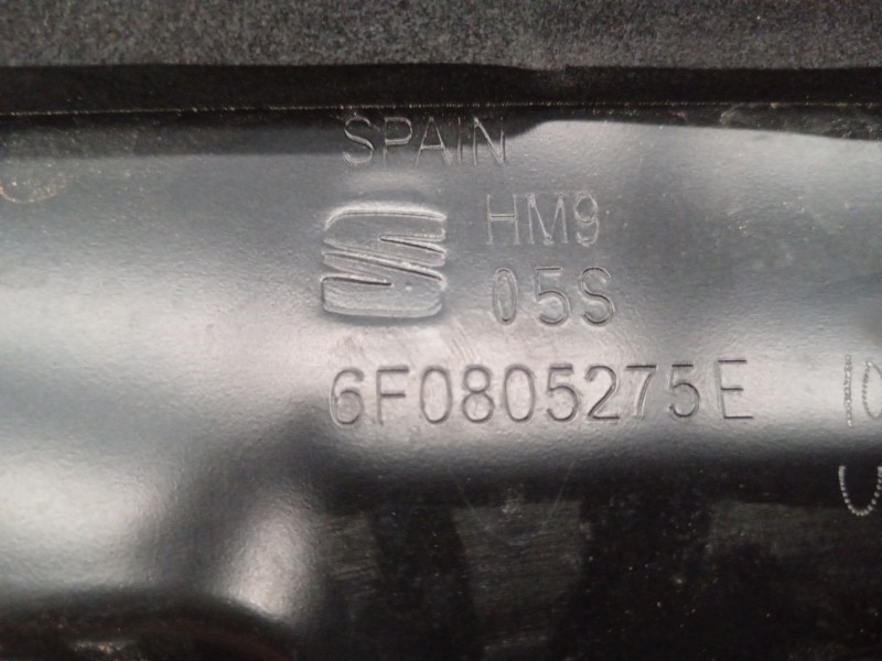 Recambio de moldura para seat arona (kj7, kjp) 1.0 tsi referencia OEM IAM 6F0805275  