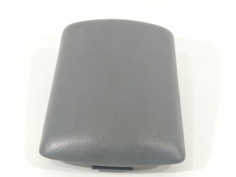 Recambio de apoyabrazos central para mitsubishi eclipse (d30) gs referencia OEM IAM    Recambio de apoyabrazos central para mitsubishi eclipse (d30) gs referencia OEM IAM