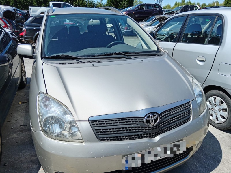 toyota corolla verso (_e12_) del año 2003